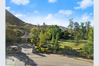 2210 Triunfo Place, Agoura Hills, CA 91301 - Photo 37