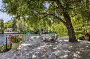 2210 Triunfo Pl, Agoura Hills, CA 91301 - Photo 23