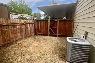 45800 Challenger Way, Lancaster, CA 93535 - Photo 15