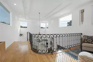 2906 Elvido Dr, Los Angeles, CA 90049 - Photo 39