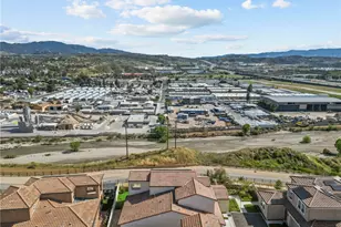20560 Galloway Dr, Saugus, CA 91350 - Photo 45
