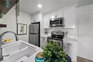 23515 Lyons, Valencia, CA 91355 - Photo 11