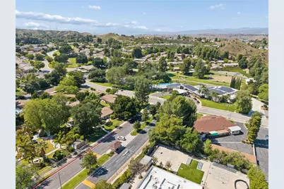 26311 Green Terrace Drive, Newhall, CA 91321 - Photo 39
