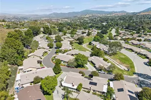 26311 Green Terrace Dr, Newhall, CA 91321 - Photo 35