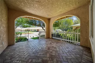 26311 Green Terrace Dr, Newhall, CA 91321 - Photo 5