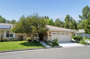 26311 Green Terrace Dr, Newhall, CA 91321 - Photo 3