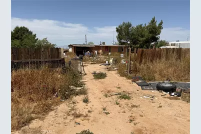 18296 Claymine, Edwards, CA 93523 - Photo 3