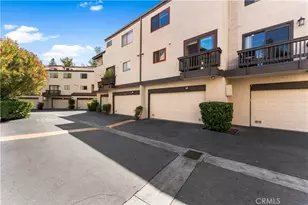 21801 Burbank, Woodland Hills, CA 91367 - Photo 31