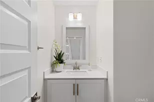 27553 Sanctuary Ct, Valencia, CA 91355 - Photo 11