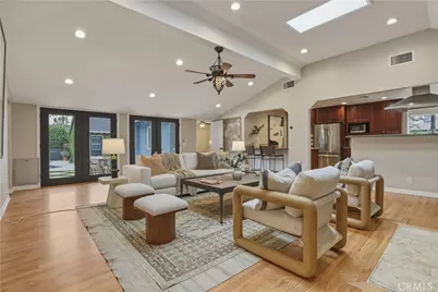 11592 Kling Street, Valley Village, CA 91602 - Photo 11