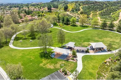 28523 Red Cedar, Saugus, CA 91390 - Photo 43