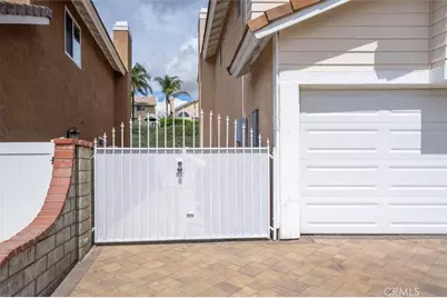 28523 Red Cedar, Saugus, CA 91390 - Photo 5