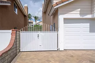28523 Red Cedar, Saugus, CA 91390 - Photo 5