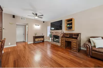 28523 Red Cedar, Saugus, CA 91390 - Photo 15