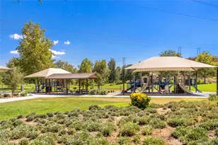 28523 Red Cedar, Saugus, CA 91390 - Photo 45