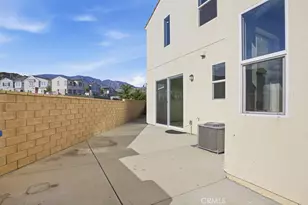 570 Jubilee Pl, Santa Paula, CA 93060 - Photo 33