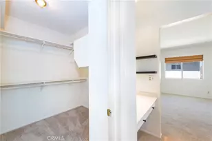 18344 Collins St, Tarzana, CA 91356 - Photo 15
