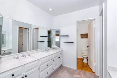 18344 Collins Street #A, Tarzana, CA 91356 - Photo 13