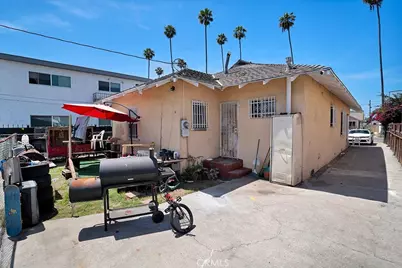 5908 Bonsallo Avenue, Los Angeles, CA 90044 - Photo 3