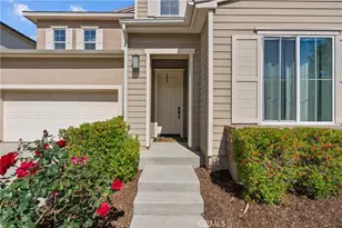 27624 Solana, Saugus, CA 91350 - Photo 3
