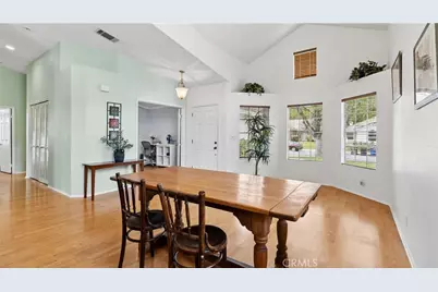 25822 Webster Place, Stevenson Ranch, CA 91381 - Photo 13