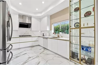 6921 Kian Court, Van Nuys, CA 91406 - Photo 15