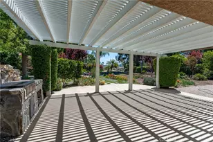 26018 Trana Cir, Calabasas, CA 91302 - Photo 15