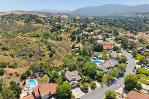 22043 Parvin, Saugus, CA 91350 - Photo 71