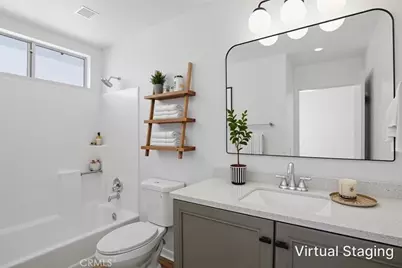 11560 Honeyglen Road, Pacoima, CA 91331 - Photo 23