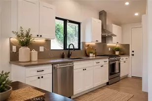 5703 McDonie, Woodland Hills, CA 91367 - Photo 11