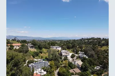21478 Iglesia Drive, Woodland Hills, CA 91364 - Photo 7