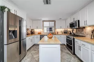 10923 Landale, Toluca Lake, CA 91602 - Photo 11