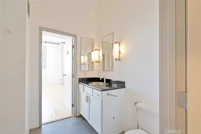 420 S San Pedro #402, Los Angeles, CA 90013 - Photo 17