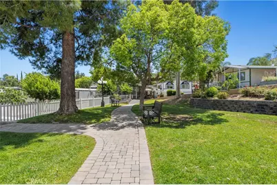30000 Hasley Canyon Road #44, Castaic, CA 91384 - Photo 29