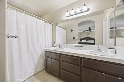 9910 Pyramid Peak Drive, Bakersfield, CA 93311 - Photo 35