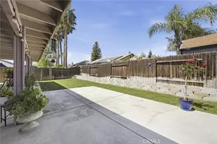 9910 Pyramid Peak Dr, Bakersfield, CA 93311 - Photo 47