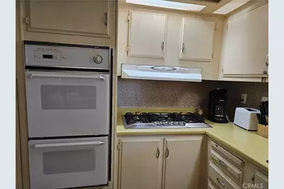 8811 Canoga Avenue #517, Canoga Park, CA 91304 - Photo 7