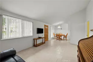 19148 Ave Of The Oaks, Newhall, CA 91321 - Photo 9