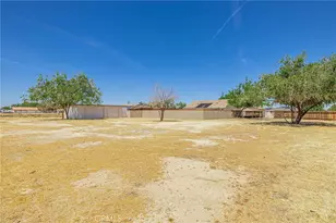 3338 E Ave H4, Lancaster, CA 93535 - Photo 63