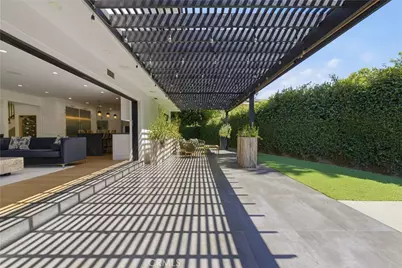 13130 Albers, Sherman Oaks, CA 91401 - Photo 33