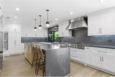 13130 Albers, Sherman Oaks, CA 91401 - Photo 11