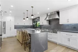 13130 Albers, Sherman Oaks, CA 91401 - Photo 11