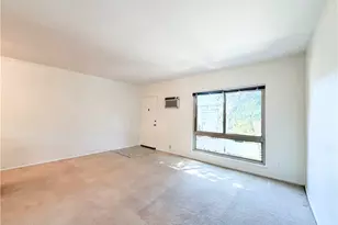 6041 Fountain Park Ln, Woodland Hills, CA 91367 - Photo 11