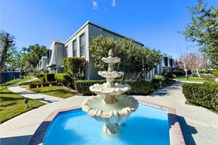 6041 Fountain Park Ln, Woodland Hills, CA 91367 - Photo 27