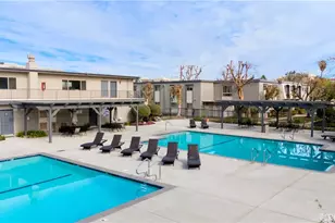 6041 Fountain Park Ln, Woodland Hills, CA 91367 - Photo 23