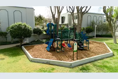 6041 Fountain Park Lane #11, Woodland Hills, CA 91367 - Photo 21