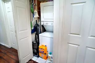 708 W 40th, Los Angeles, CA 90037 - Photo 29
