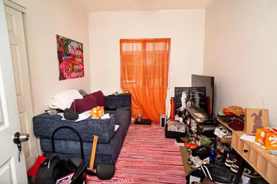 708 W 40th, Los Angeles, CA 90037 - Photo 23