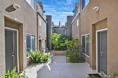 10918 Morrison Street #3, North Hollywood, CA 91601 - Photo 3