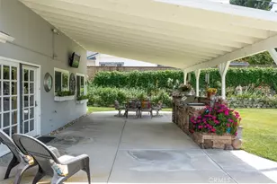 23530 Fambrough St, Newhall, CA 91321 - Photo 33